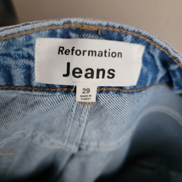 Reformation Cynthia High Rise Coated Straight Jeans in Silver NEW - Picture 11 of 13